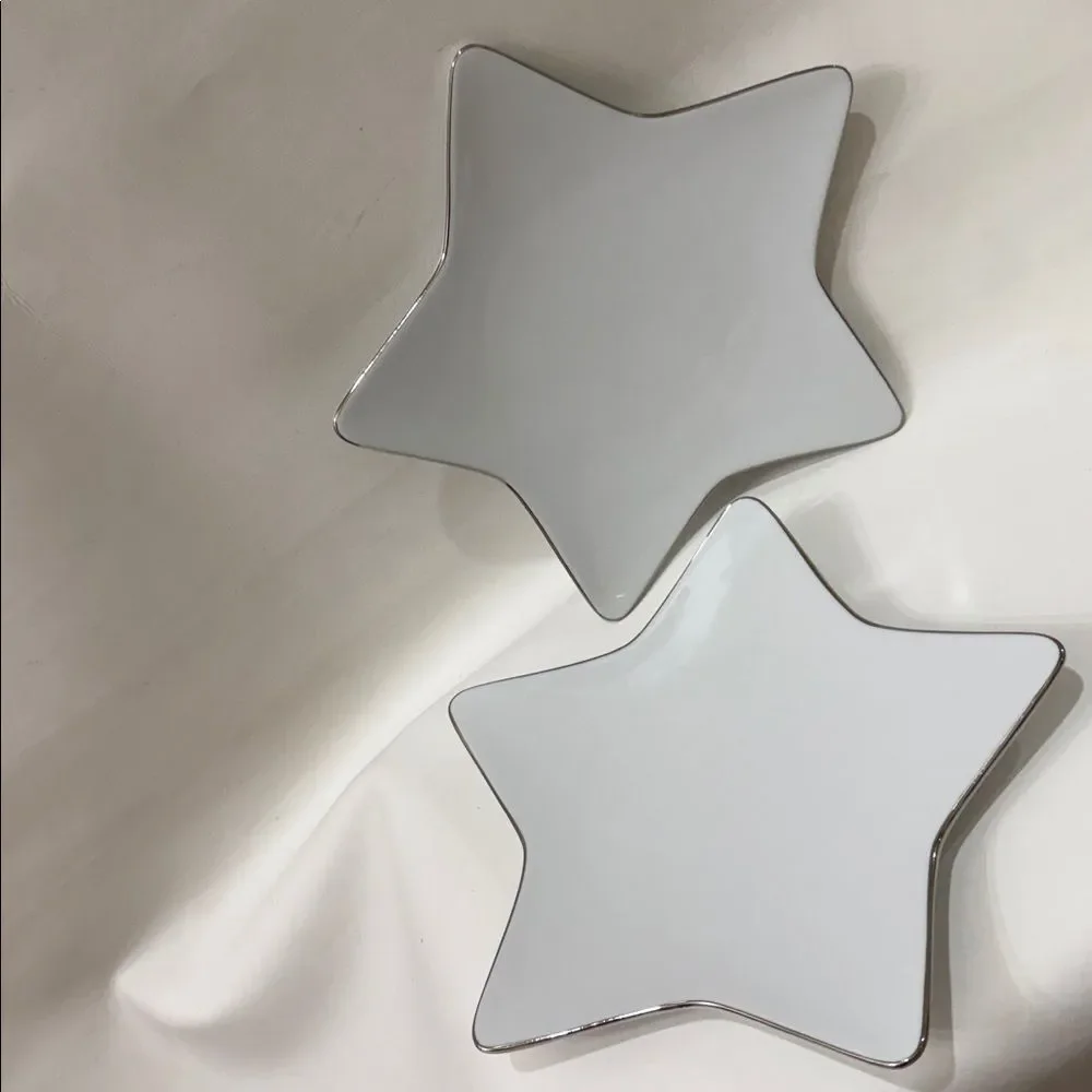 St. Nicholas Square White Silver Star Christmas Holiday Dinnerware 10 3/4 Plate